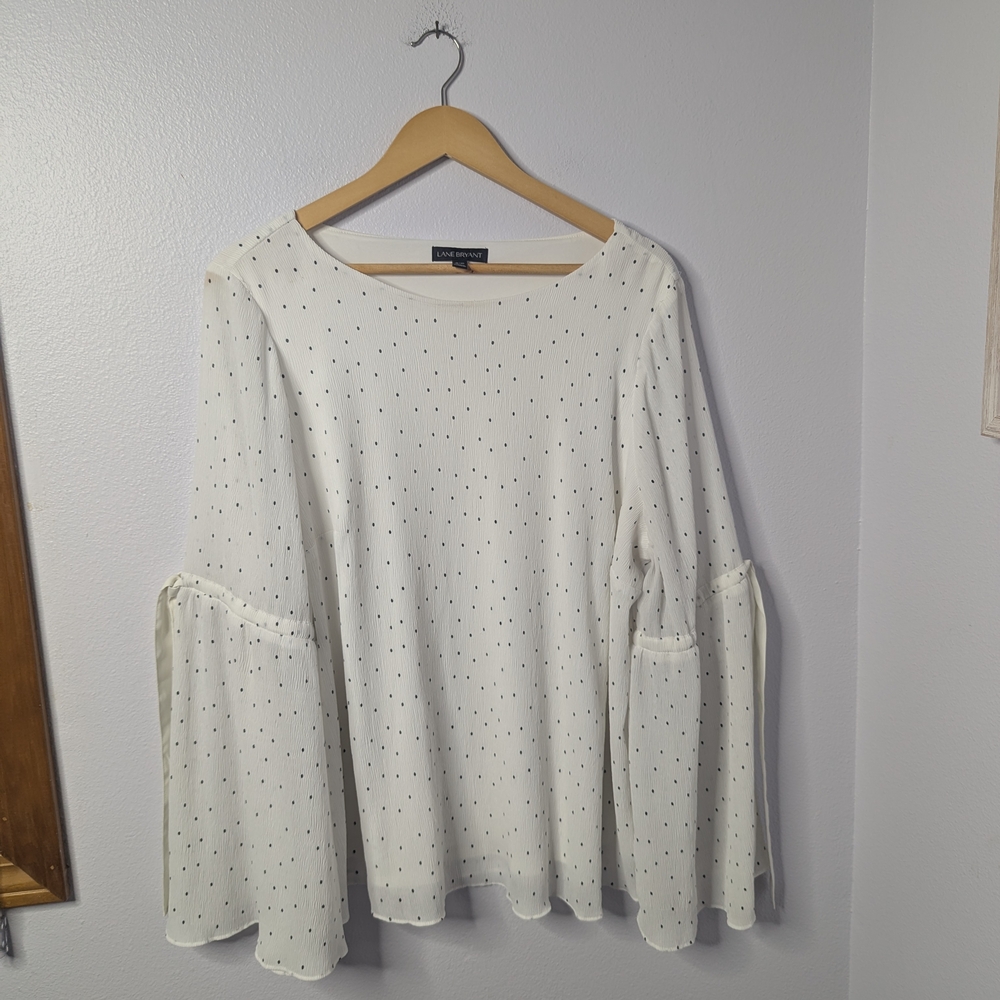 Lane Bryant Bell Sleeve Blouse, Size 18/20, Ivory Micro‎ Dot Print